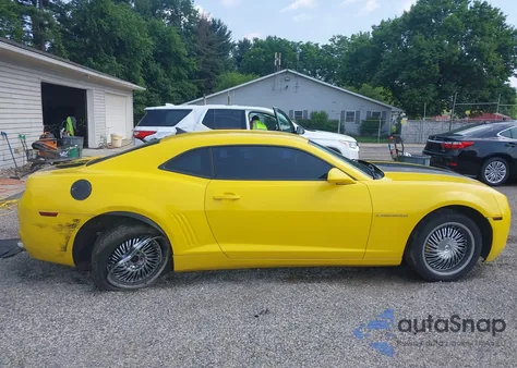 2011 Chevrolet Camaro 2Ls z USA, uszkodzony, nr VIN 2G1FA1ED9B9106294
